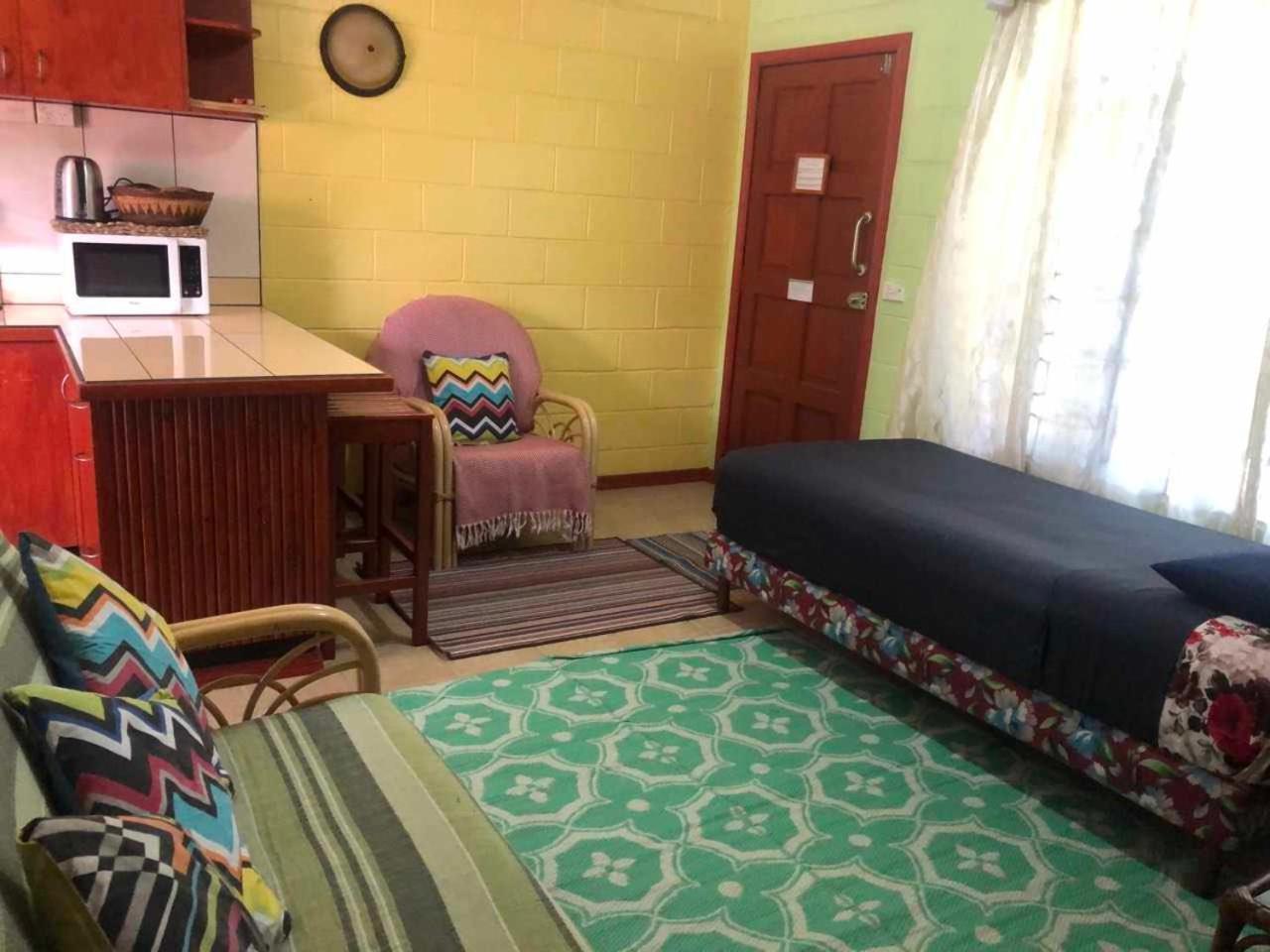 Elizabeth Accomodation-Your Home Away From Home 苏瓦 外观 照片